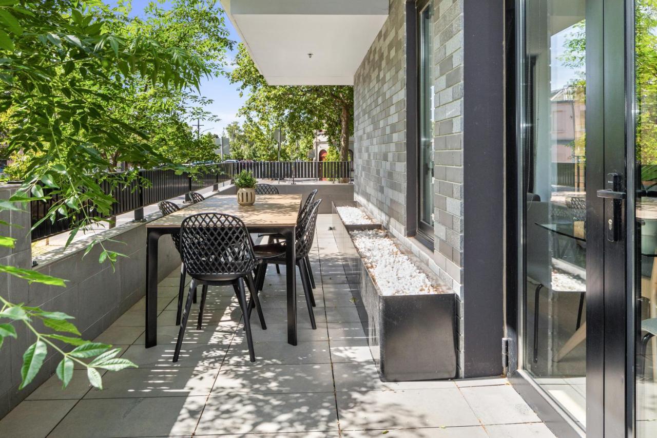 Palmerston St Apartments By Urban Rest เมลเบิร์น ภายนอก รูปภาพ